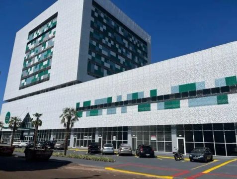Consultório exclusivo com vista para Jardim de Cura - Dom Medical Center