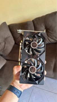 Placa de Vídeo Radeon RX560 4GB