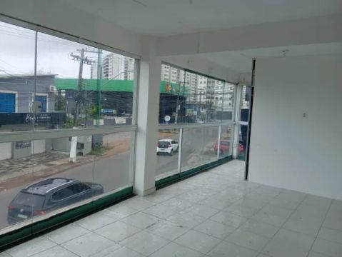 Excelente Sala Comercial 42m² no 1º Andar prox. Dulcila na Ponta Negra 
