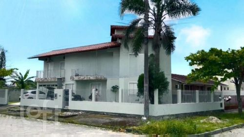 Casa de 5 dorm na praia da Daniela