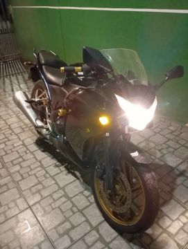 HONDA CBR 250 R 2012