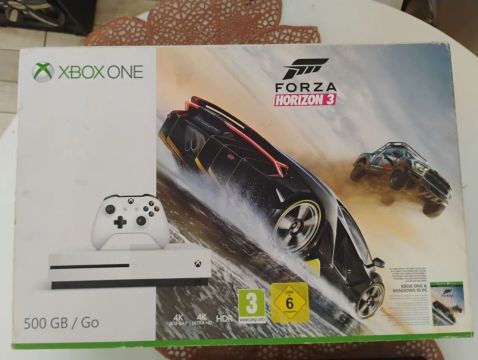 Xbox One 500GB com Forza Horizon 3
