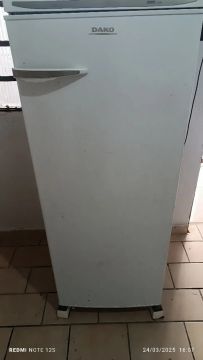 Geladeira Dako em ótimo estado