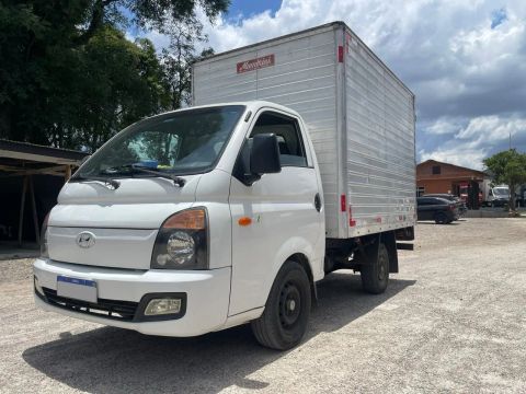 hyundai hr 2.5 ano 2017 com bau de aluminio impecavel