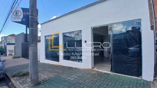 Ponto Comercial, em excelente localização, para aluguel com 200 m² e 2 quartos 2 salas em 