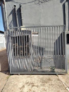 Portão de ferro para residência 
