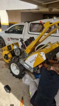 Micro trator da Buffalo com 1 ano de uso.