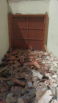 Vendo portão basculante em ótimo estado 