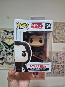Funko Pop Soldado Invernal (701) e Kylo Ren (194)