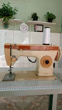 Vendo Máquina de costura singer