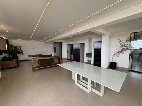 Cobertura de Alto Padrão com 390m2 - Sofisticação e Vista Privilegiada em Vicente Pires