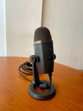 Microfone Condensador Blue Yeti Nano