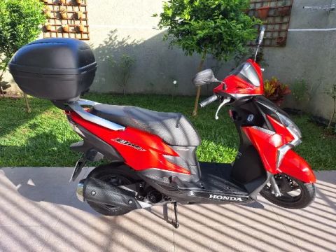 Vendo Honda Elite 125 ano 2022 Novissima com apenas 7200km