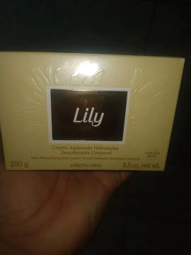 Creme Acetinado Hidratante Desodorante Corporal 