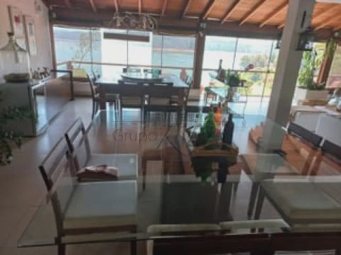 Oportunidade - Casa em Condomínio - Chácaras Condomínio Recanto Pássaros II - 5 Dormitório