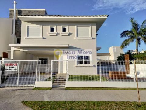 Casa à venda em Daniela - Florianópolis - SC