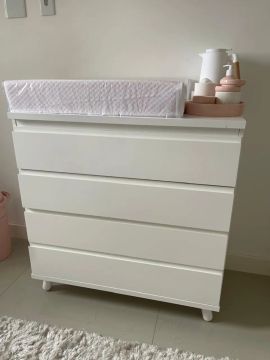 Cômoda branca de 4 gavetas NOVO