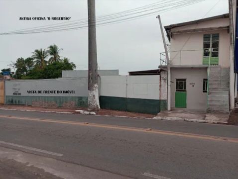 TERRENO COM APARTAMENTOS À VENDA