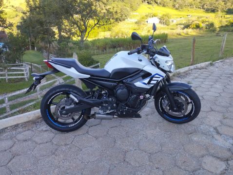 Yamaha XJ6n 2014
