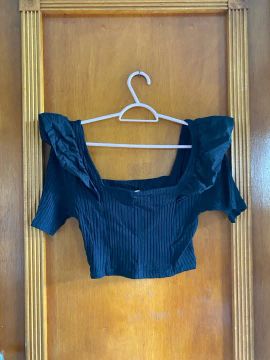 Cropped formal preto 