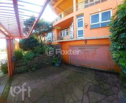 Casa à venda Rua Guabirobeira, Jardim do Bosque - Cachoeirinha