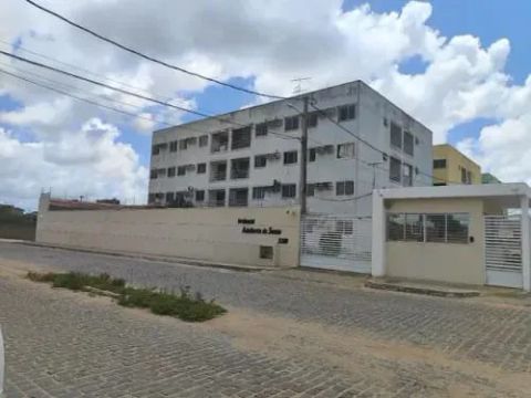 Vendo apartamento no Planalto 