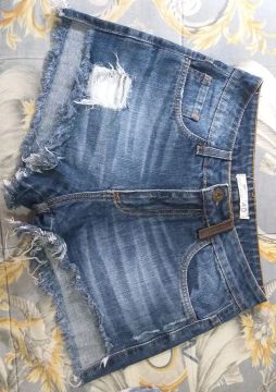 Shorts Tam.38 - 3 por o preço de 1