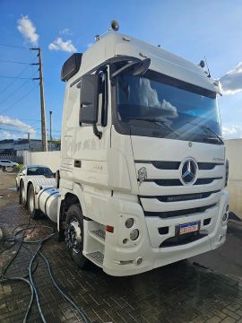 Caminhão Mercedes-Benz Actros 2546 - 2012