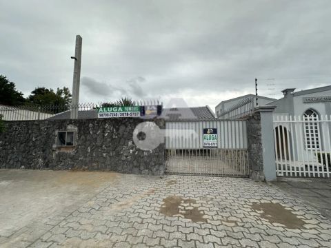 Apartamento com 1 quarto para alugar por R$ 1250.00, 20.00 m2 - CAPAO RASO - CURITIBA/PR