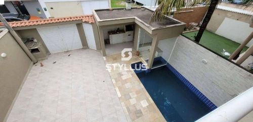 Vargem Pequena | Casa de Condomínio 4 quartos, sendo 4 suites