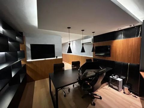 Sala Comercial Completa para Venda do Ponto ou Locação
