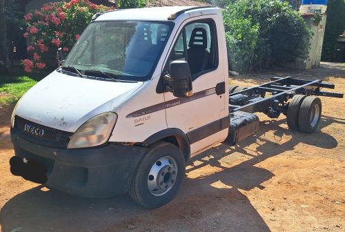 IVECO DAILY 70C 2010/2011 OPORTUNIDADE
