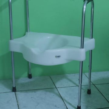 Assento Sanitário para Banheiro com Apoio