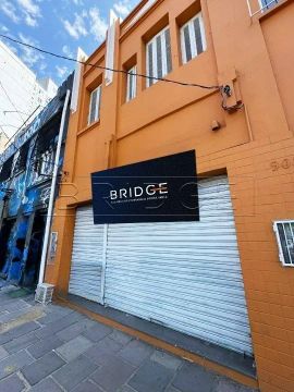 BRIDGE ALUGA SOBRELOJA, no Bom Fim