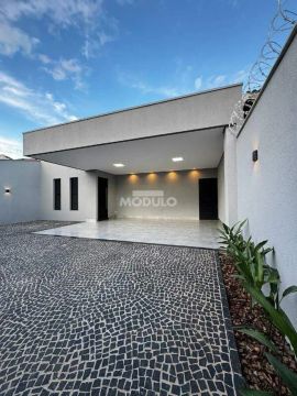CASA RESIDENCIAL à venda, 3 quartos, 1 suíte, 4 vagas, Granada - Uberlândia/MG