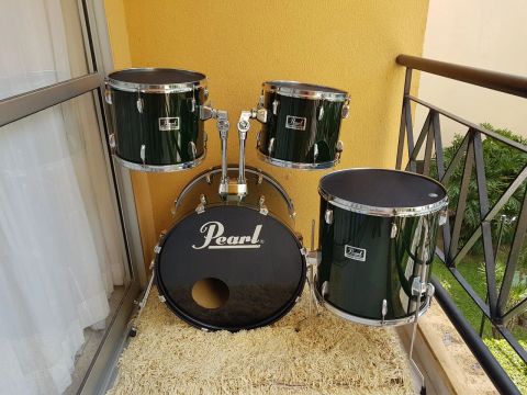 Bateria Pearl Forum Séries Profissional. 
