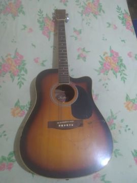 Violão hofina