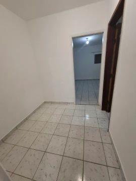 3 cômodos para locação 