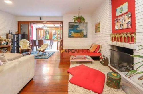 Excelente Apartamento Gardem com 03 Dorm. 1 Suíte, Lareira e Piscina
