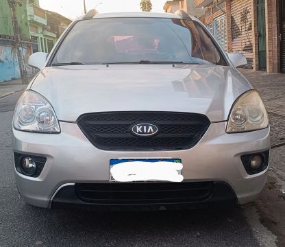 Kia Carens 2009 07 lugares 