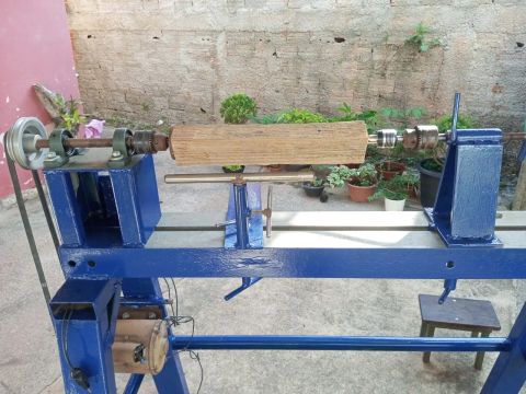 Torno de madeira para artesanato