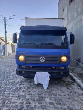 caminhão baú Volkswagen 8-160 Delivery truck