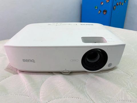 BENQ MS531 現地引き取り希望 狭かっ