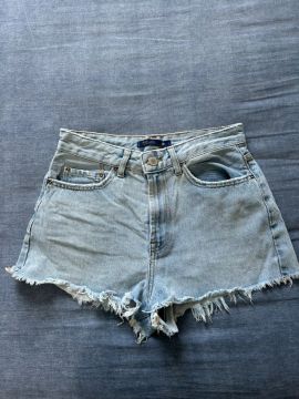 Short Jeans Desfiado - Tamanho 40