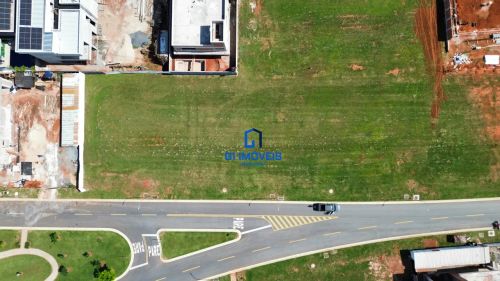 Casa de condomínio para venda possui 405 metros quadrados em Jardins França - Goiânia - GO