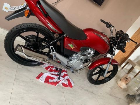 Titã 125 