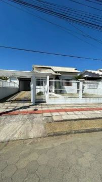 Casa à venda em Araranguá no bairro Nova Divinéia