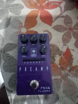 Pedal de Pré-Amplificador Flammma FS06