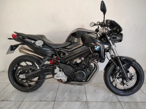 BMW f 800 R preta 2013 