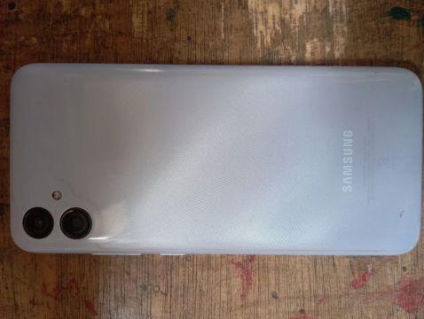 Samsung Galaxy A04e - 64GB 